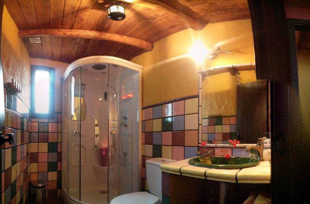 Jade Hotel Ubrique Szoba fotó