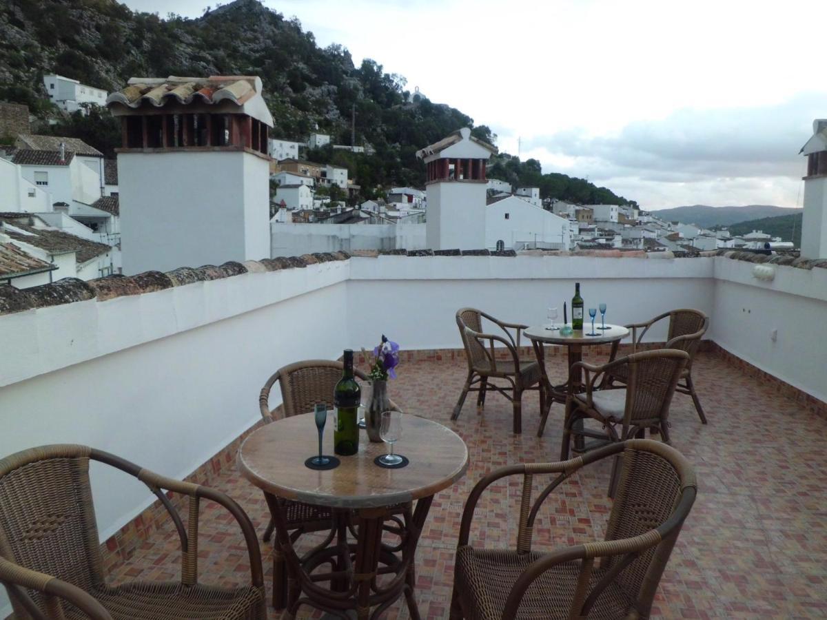 Jade Hotel Ubrique Szoba fotó